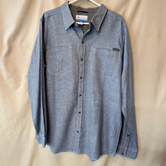 Men's Columbia Button Down Long Sleeve Shirt - Picture 1 of 4